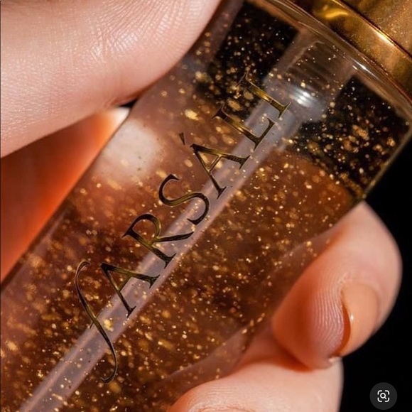 💦 fARSALI QUENCH MOISTURE REPLENISHING SERUM & ROSE GOLD SKIN MIST SET - Picture 13 of 16